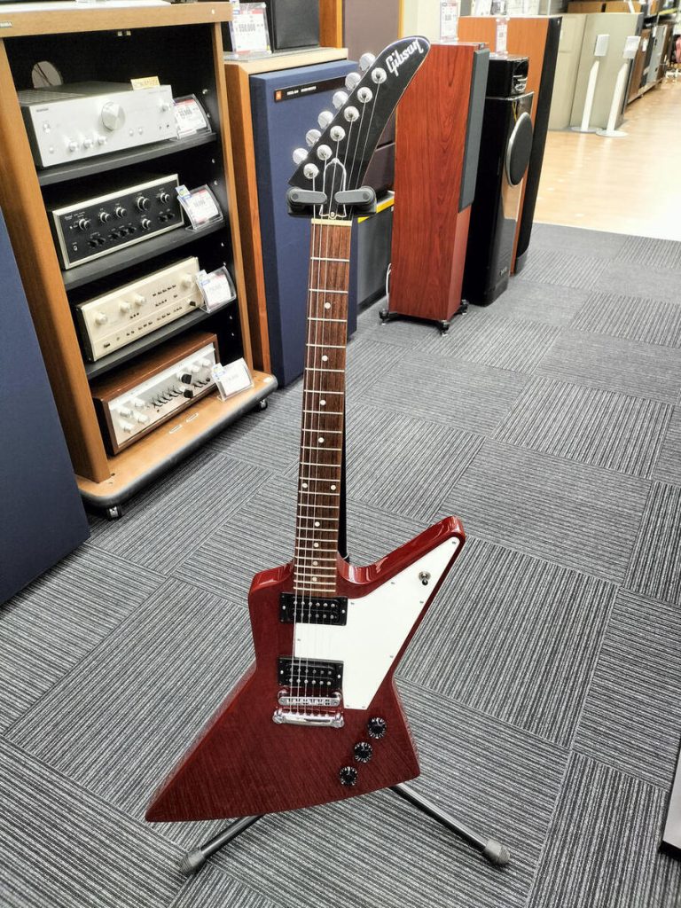 吉他款式-Gibson Explorer型吉他