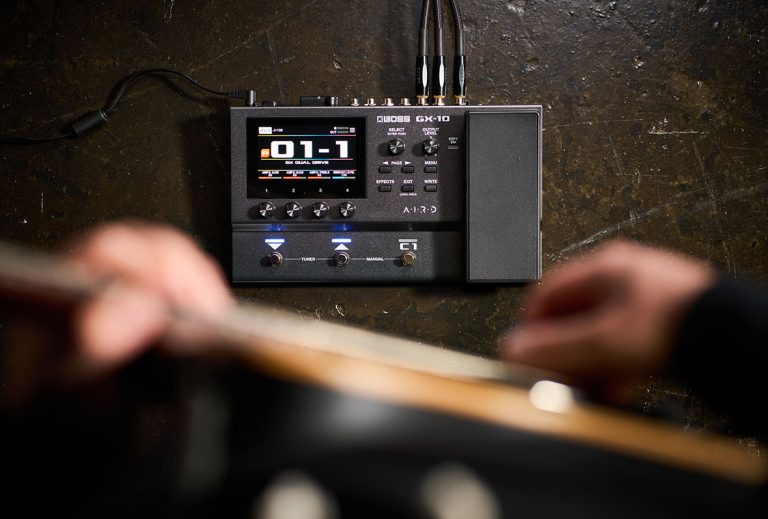 Boss效果器在NAMM 2025展出的最新器材 Boss效果器-GX10