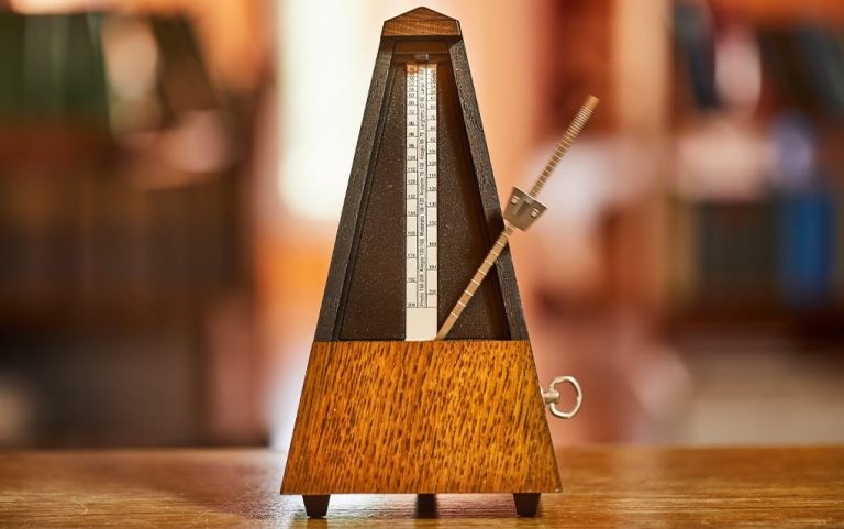 19 0415 WORSHIP Why You Should Use a Metronome When Playing Live 1021x640
