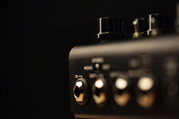 Strymon Iridium 擴大器模擬和IR音箱模擬效果器 Strymon Iridium 擴大器模擬和IR音箱模擬 效果器